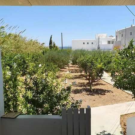 Trollhouse Villa, Golden Chrisi Akti (Paros)